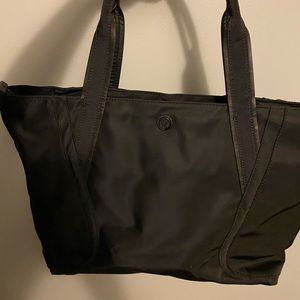 Lulu lemon bag